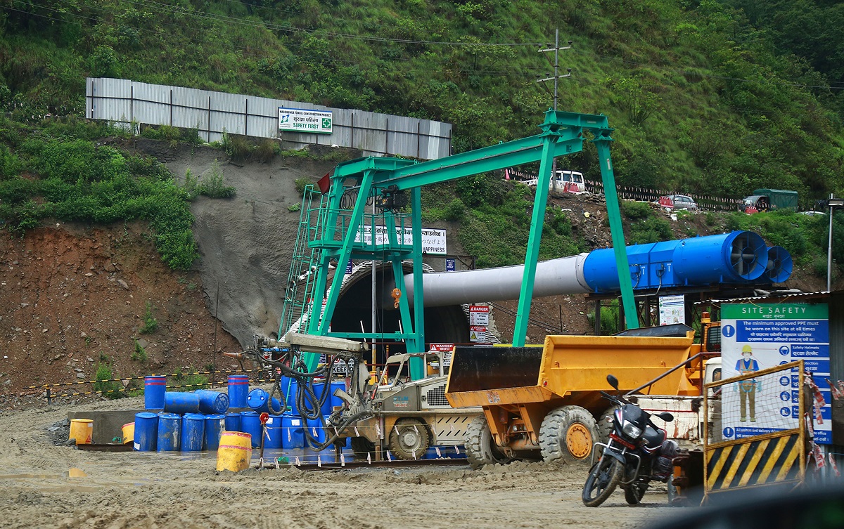 नागढुंगा सुरुङ मार्गमा कारलाई ६५ बसलाई ११५ रुपैयाँ पर्ने